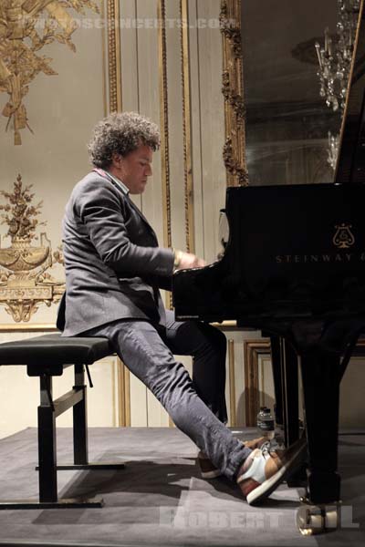 JACKY TERRASSON - 2017-05-17 - PARIS - Mona Bismarck American Center - 